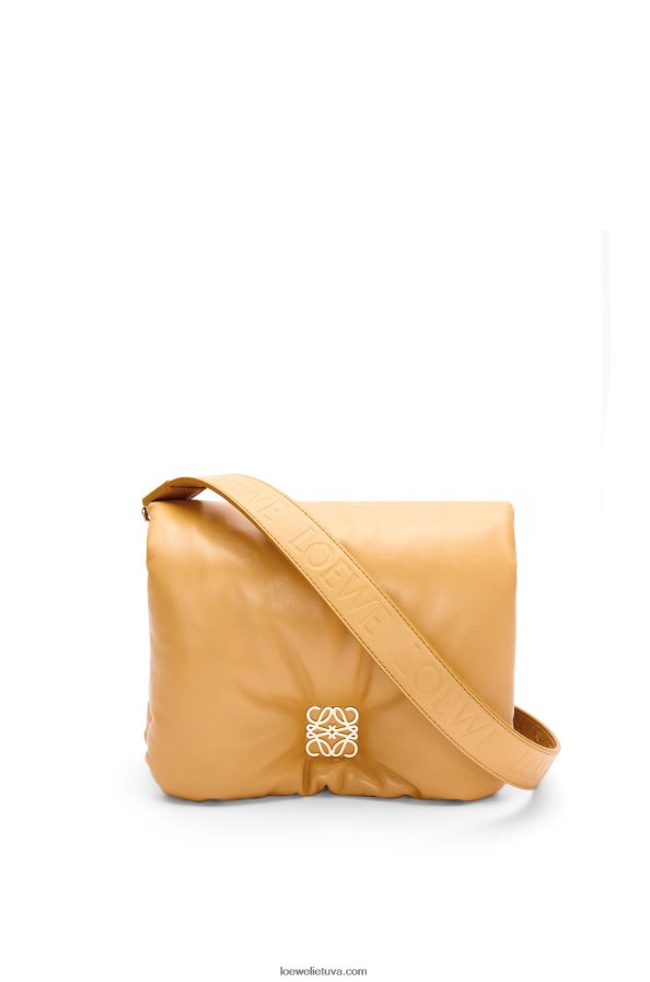 Loewe moterys puffer goya krepšys iš blizgios nappa ėriuko odos kupranugaris BZ26XN387