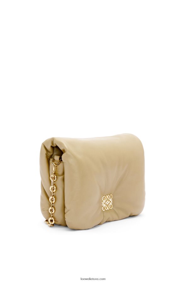 Loewe moterys puffer goya krepšys iš blizgios nappa ėriuko odos molio žalia BZ26XN386