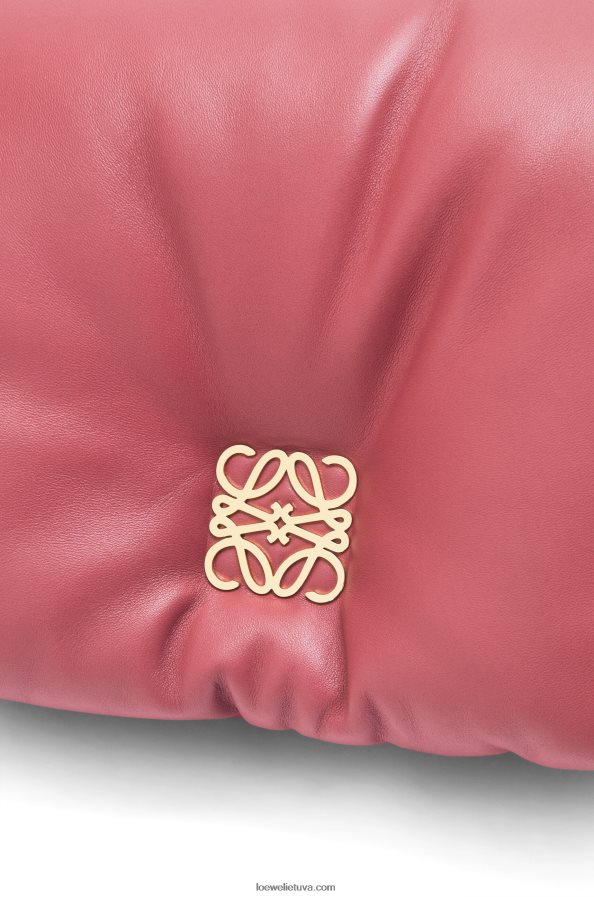 Loewe moterys puffer goya krepšys iš blizgios nappa ėriuko odos slyva BZ26XN489