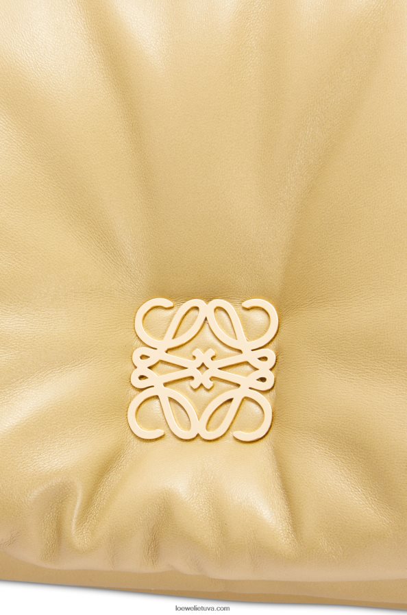 Loewe moterys puffer goya krepšys iš blizgios nappa ėriuko odos sviesto BZ26XN380