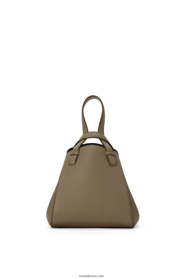 Loewe moterys hamako grynuolio maišelis iš minkštos grūdėtos veršio odos laurų žalia BZ26XN500