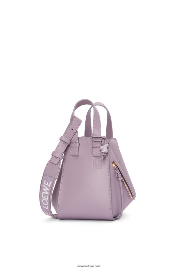 Loewe moterys kompaktiškas hamakas iš satino blauzdos odos blyškus baklažanų glajus BZ26XN312