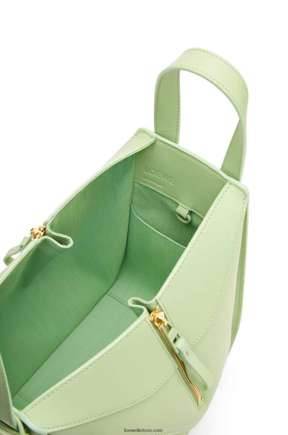 Loewe moterys kompaktiškas hamakas iš satino blauzdos odos kalkių žalia glazūra BZ26XN408