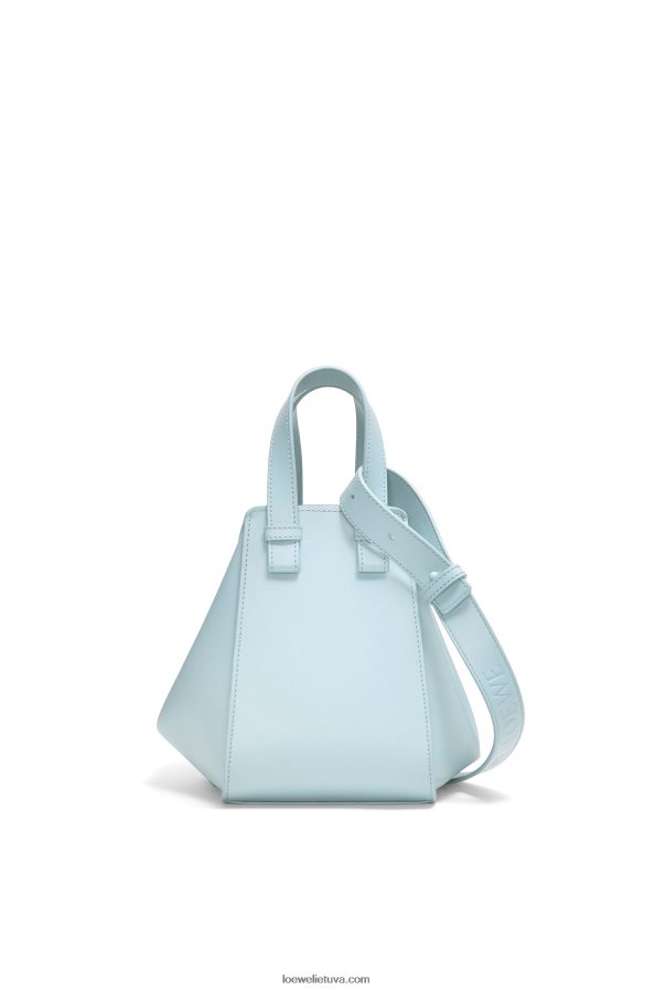 Loewe moterys kompaktiškas hamakas iš satino veršio odos akvamarinas BZ26XN460
