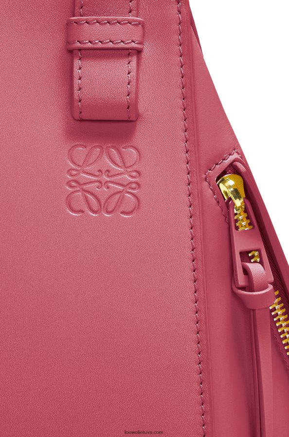 Loewe moterys kompaktiškas hamakas iš satino veršio odos slyva BZ26XN488