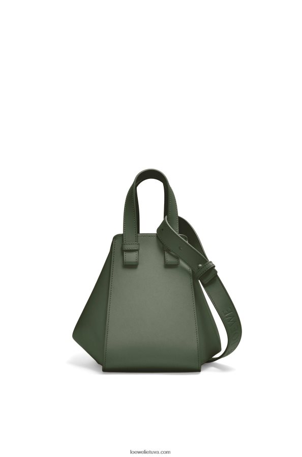 Loewe moterys kompaktiškas hamakas iš satino veršio odos vintažinė chaki BZ26XN461