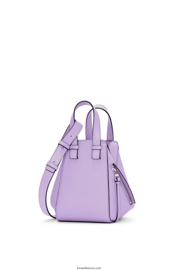 Loewe moterys kompaktiškas hamako krepšys iš minkštos grūdėtos blauzdos odos šviesiai violetinė BZ26XN406