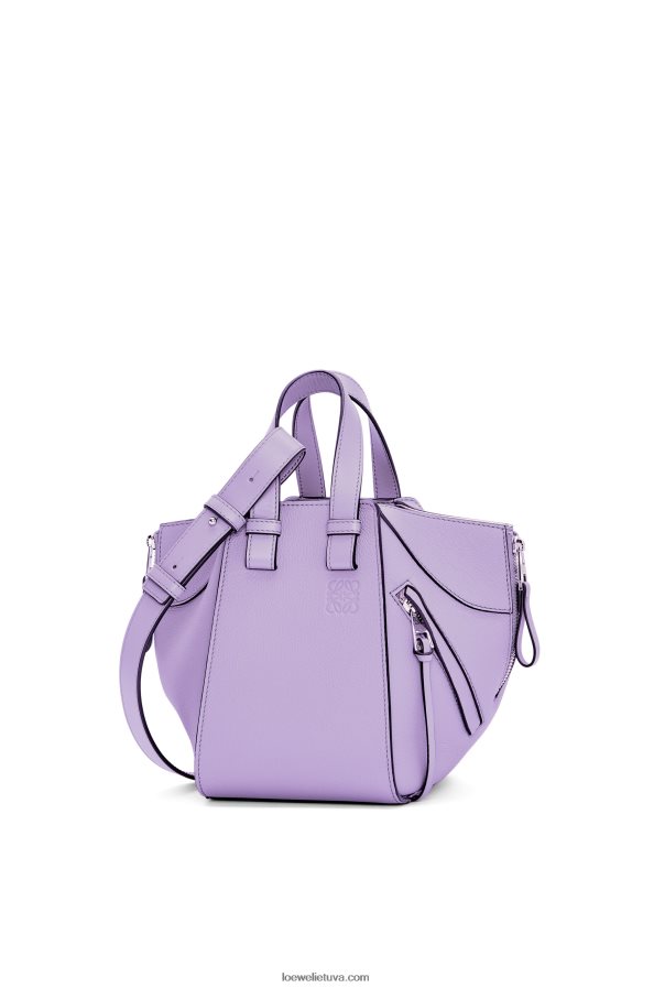 Loewe moterys kompaktiškas hamako krepšys iš minkštos grūdėtos blauzdos odos šviesiai violetinė BZ26XN406