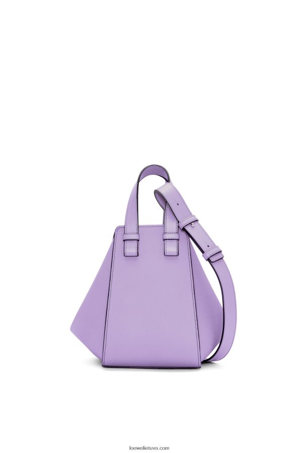 Loewe moterys kompaktiškas hamako krepšys iš minkštos grūdėtos blauzdos odos šviesiai violetinė BZ26XN406