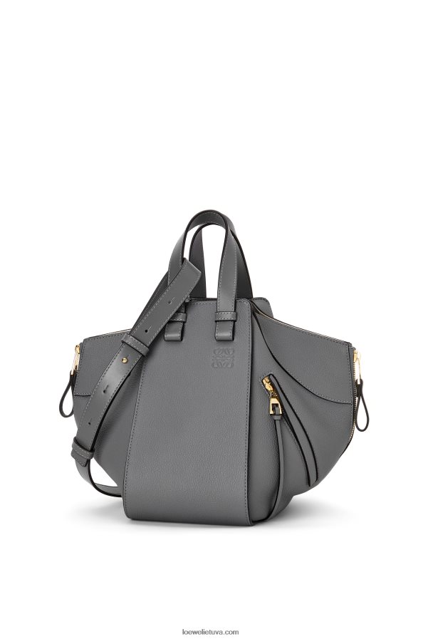 Loewe moterys mažas hamako maišelis iš minkštos grūdėtos veršienos asfalto pilka BZ26XN502