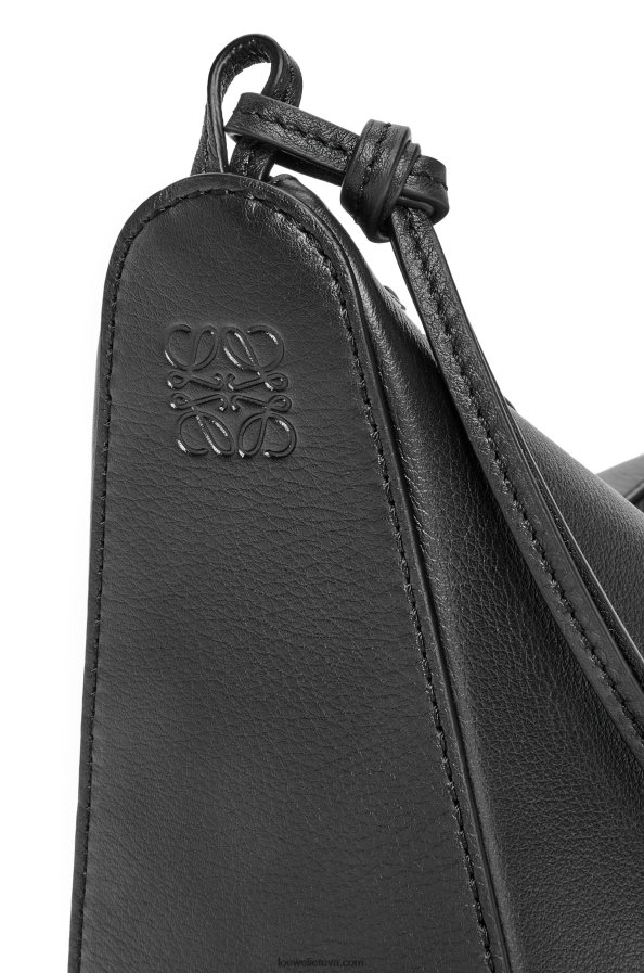 Loewe moterys mini hamakas valkata krepšys iš klasikinės blauzdos odos juodas BZ26XN329