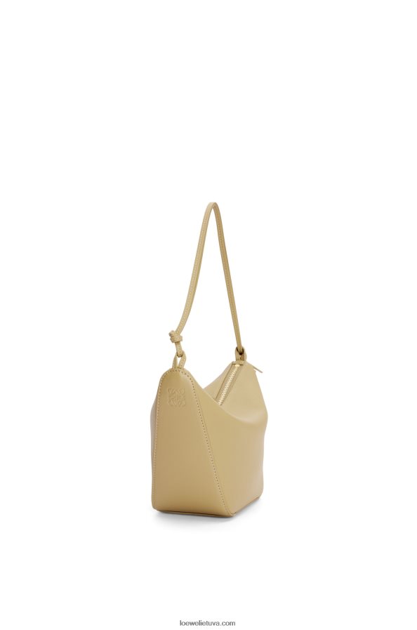 Loewe moterys mini hamakas valkata krepšys iš klasikinės blauzdos odos molio žalia BZ26XN325
