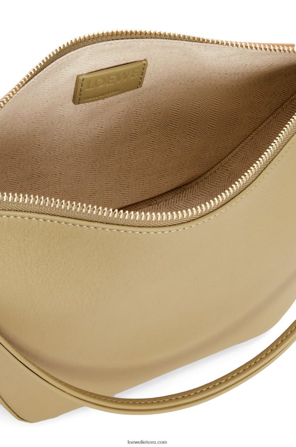 Loewe moterys mini hamakas valkata krepšys iš klasikinės blauzdos odos molio žalia BZ26XN325