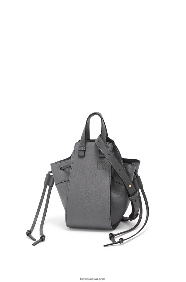 Loewe moterys mini hamako virvelė iš minkštos grūdėtos blauzdos asfalto pilka BZ26XN252