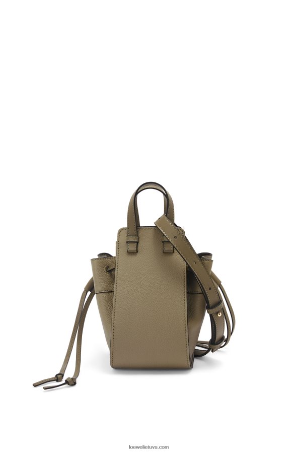 Loewe moterys mini hamako virvelė iš minkštos grūdėtos blauzdos laurų žalia BZ26XN241