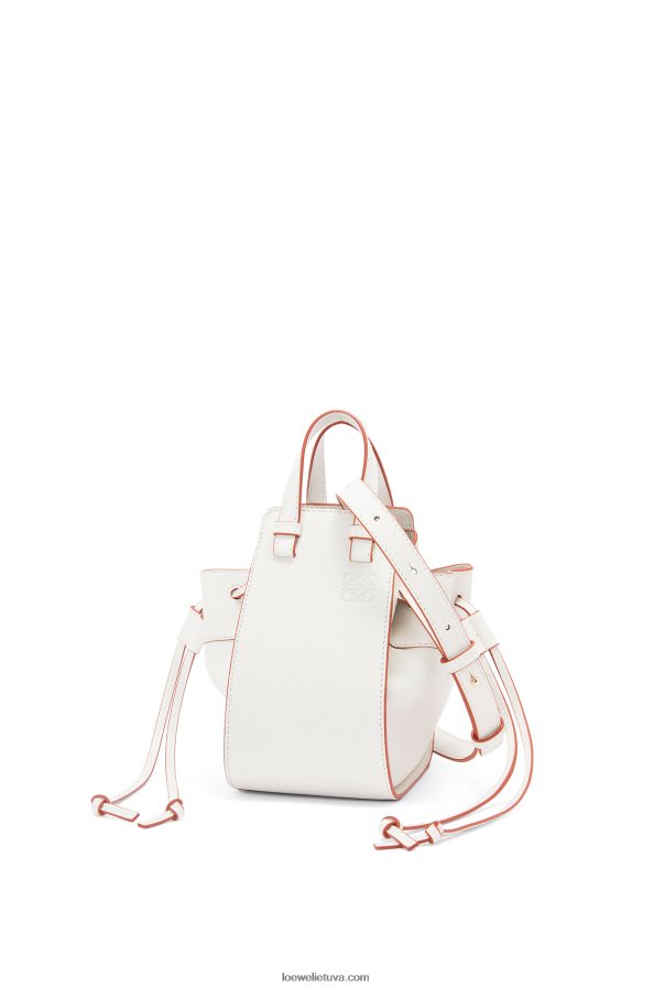 Loewe moterys mini hamako virvelė iš minkštos grūdėtos blauzdos minkšta balta BZ26XN313