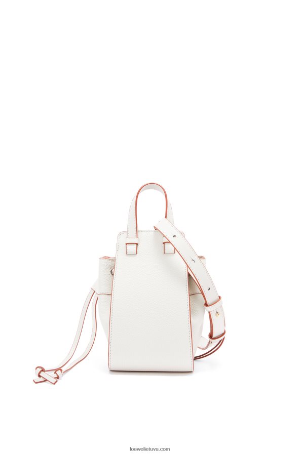 Loewe moterys mini hamako virvelė iš minkštos grūdėtos blauzdos minkšta balta BZ26XN313