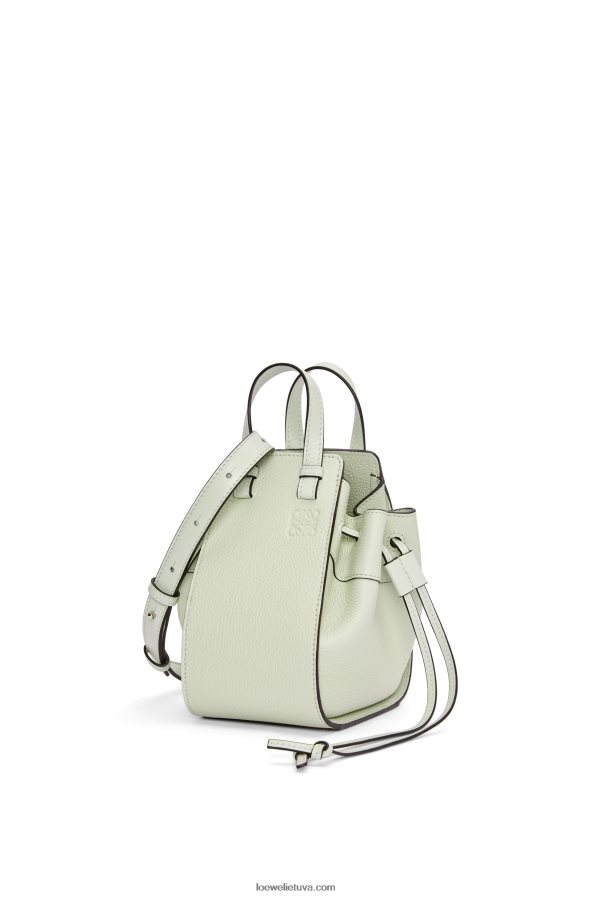 Loewe moterys mini hamako virvelė iš minkštos grūdėtos blauzdos šviesus celadonas BZ26XN244