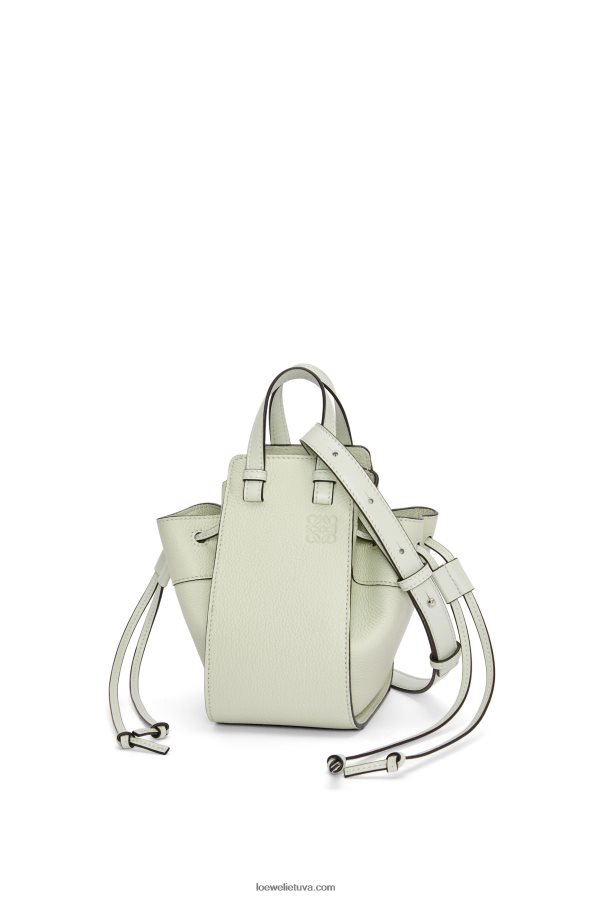 Loewe moterys mini hamako virvelė iš minkštos grūdėtos blauzdos šviesus celadonas BZ26XN244