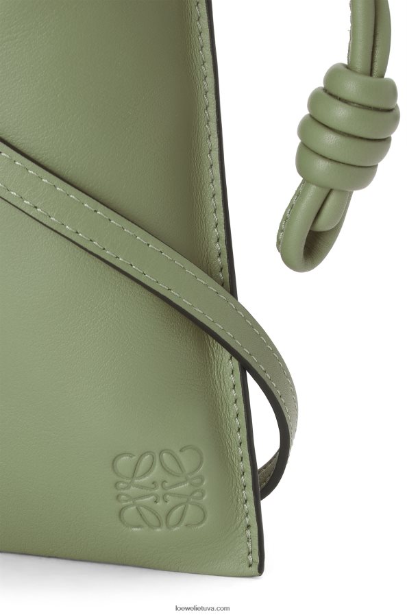 Loewe moterys flamenko kišenė iš napos blauzdos odos rozmarinas BZ26XN293