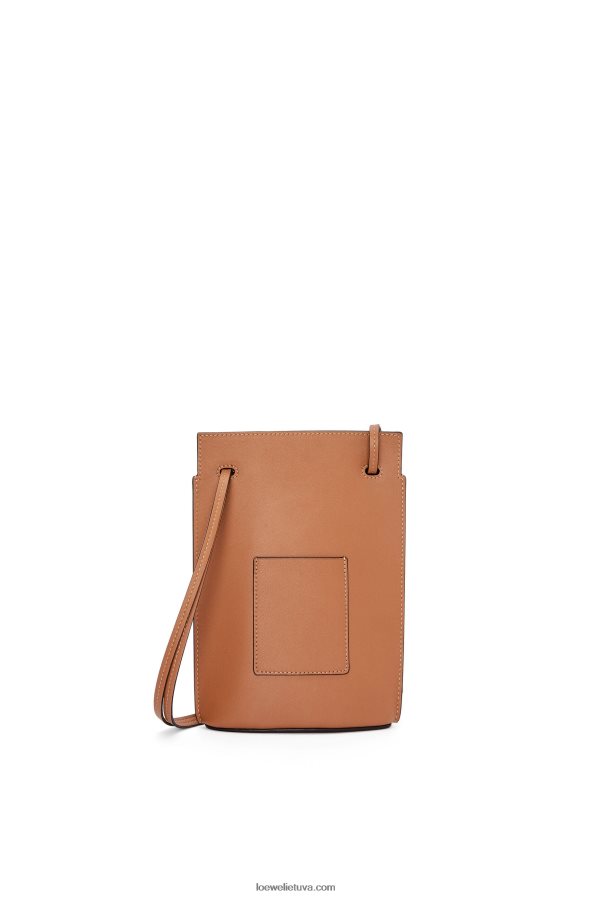 Loewe moterys kauliukų kišenė iš klasikinės blauzdos odos įdegis BZ26XN620