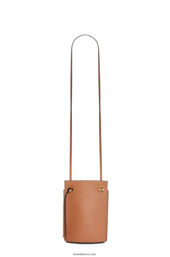 Loewe moterys kauliukų kišenė iš klasikinės blauzdos odos įdegis BZ26XN620