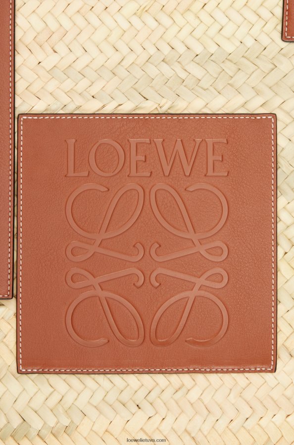 Loewe moterys didelis krepšelis iš palmių lapų ir veršiuko odos natūralus/įdegis BZ26XN37