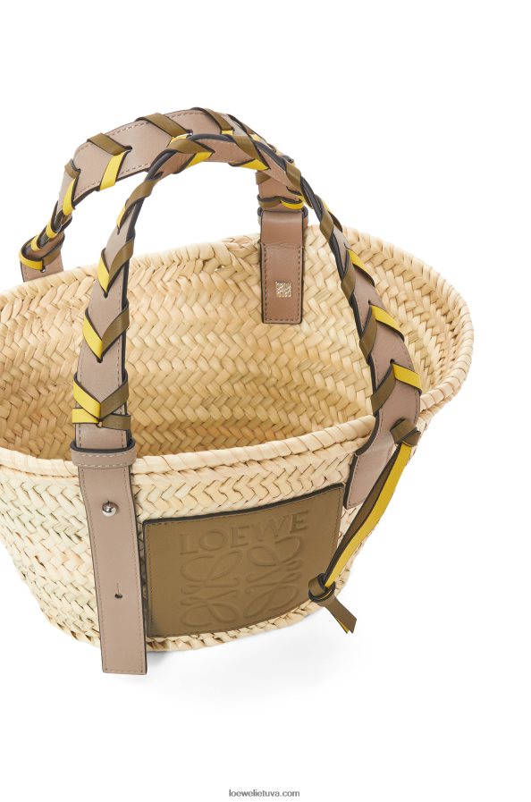Loewe moterys mažas krepšelis iš palmės lapo su pinta rankena iš veršio odos alyvuogių / smėlio BZ26XN5