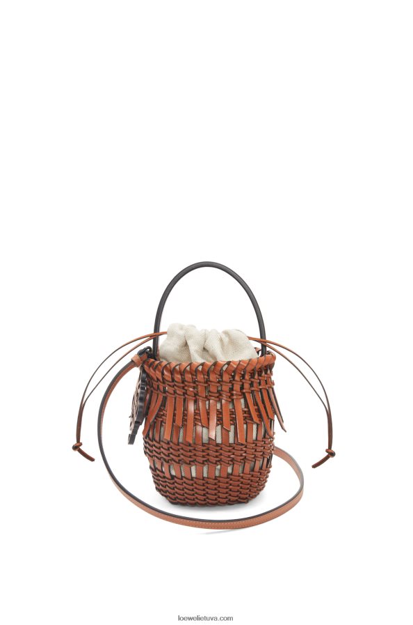 Loewe moterys mažas pakraštinis kibiras iš blauzdos odos įdegis BZ26XN89