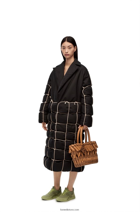 Loewe moterys mažas vamzdinis krepšelis iš nappa ėriuko odos šilta dykuma BZ26XN93