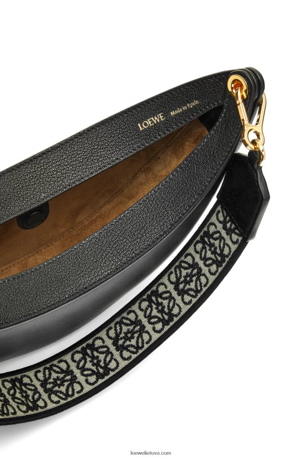 Loewe moterys mažas luna krepšys iš satino veršio odos ir žakardo juodas BZ26XN484