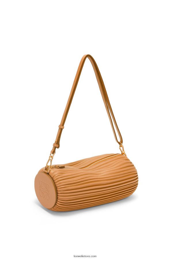 Loewe moterys apyrankės kišenė iš klostuoto nappa šilta dykuma BZ26XN627