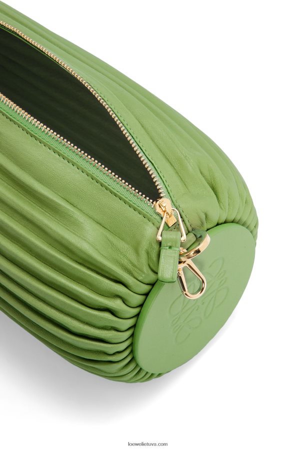 Loewe moterys apyrankės kišenė iš klostuoto nappa pavasario žalia BZ26XN399