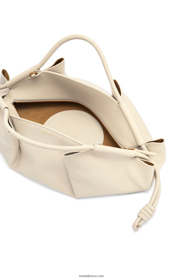 Loewe moterys Paseo krepšys iš blizgios nappa veršiuko odos angora BZ26XN346