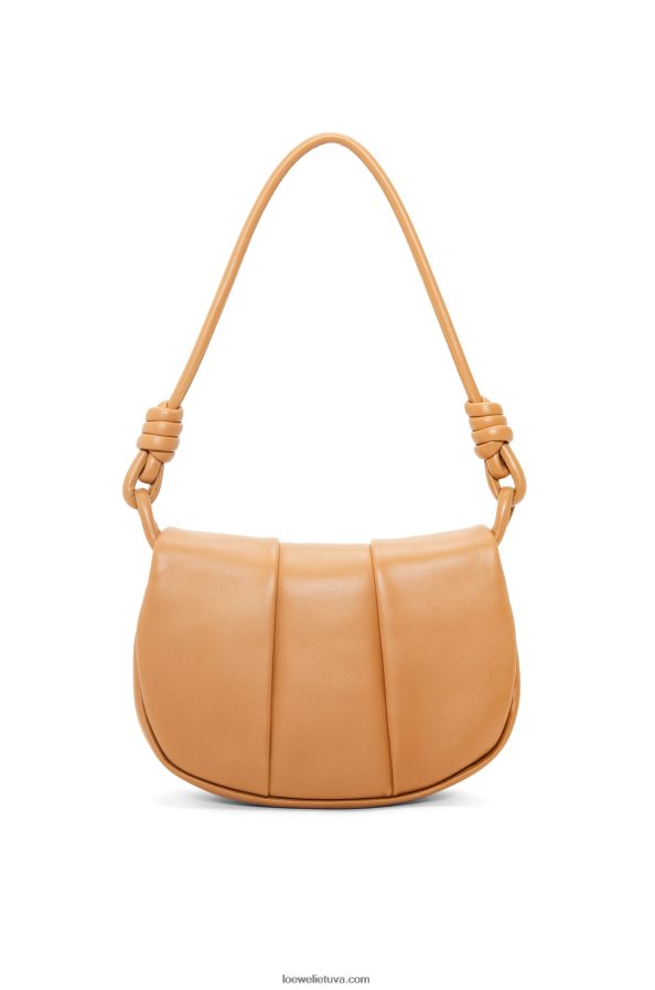 Loewe moterys Paseo kuprinė iš blizgios nappa blauzdos odos šilta dykuma BZ26XN334
