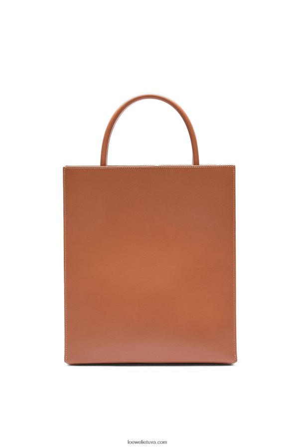 Loewe moterys Standartinis A4 dėklas iš glotnios blauzdos odos įdegis BZ26XN115