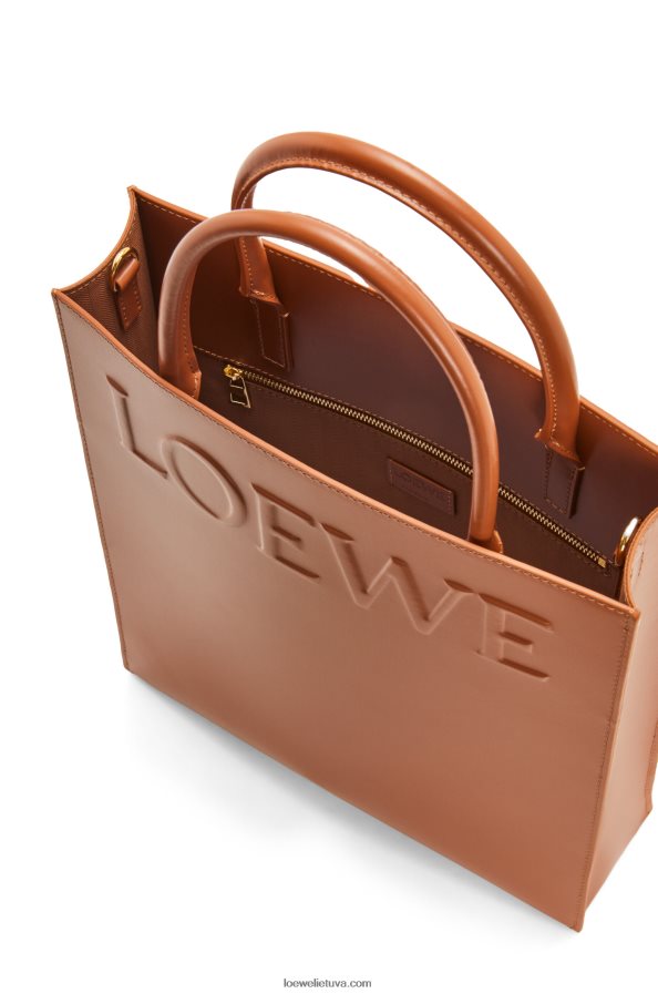 Loewe moterys Standartinis A4 dėklas iš glotnios blauzdos odos įdegis BZ26XN115