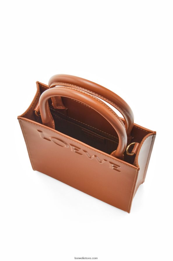 Loewe moterys Standartinis A5 krepšys iš glotnios blauzdos odos įdegis BZ26XN116