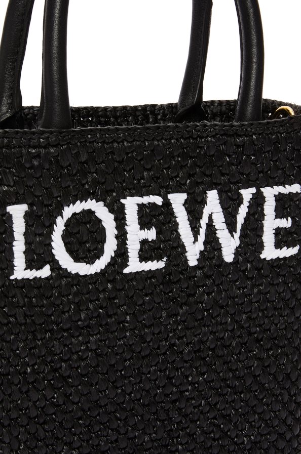 Loewe moterys Standartinis A5 krepšys su rafija juoda balta BZ26XN72