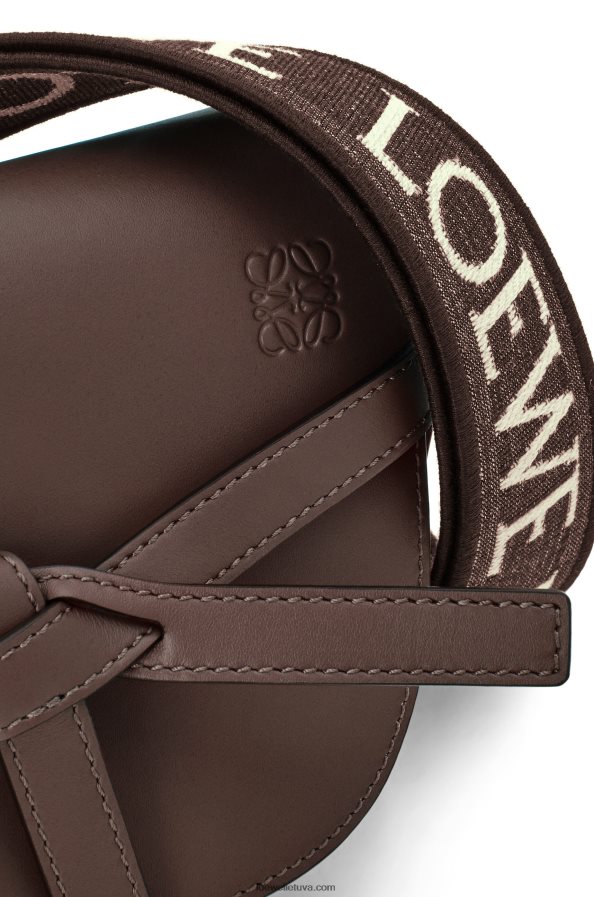 Loewe moterys mini gate dvigubas maišelis iš minkštos veršio odos ir žakardo šokolado BZ26XN319