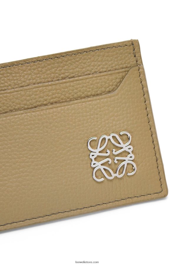 Loewe moterys anagraminis paprastas kortelių laikiklis iš akmenukų grūdėtosios veršiuko odos artišoko žalia BZ26XN1371