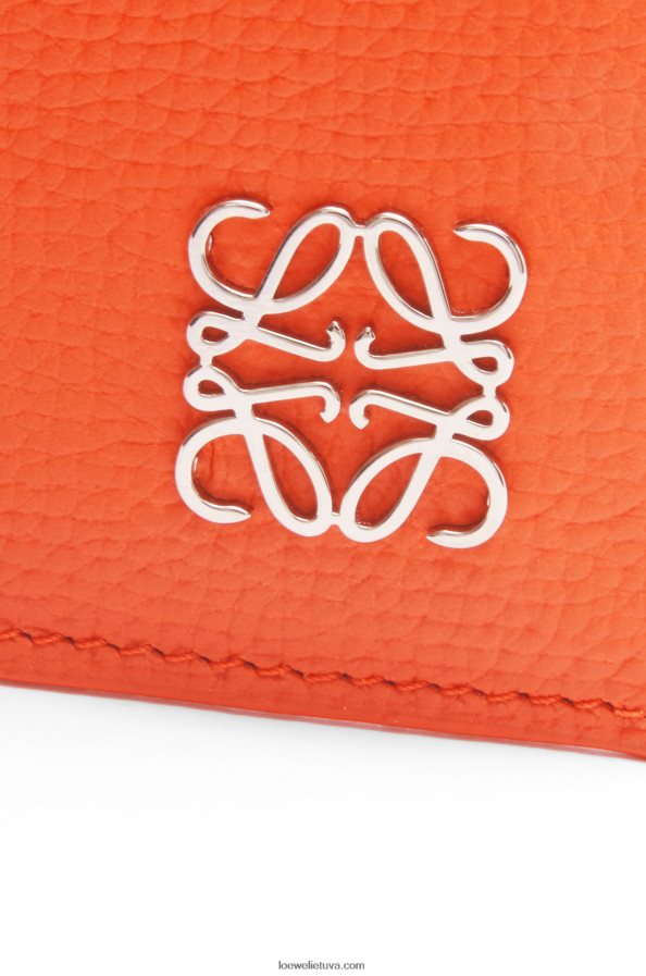 Loewe moterys anagramos kvadratinis kortelių laikiklis iš žvirgždo veršio odos su grandinėle oranžinė BZ26XN1397