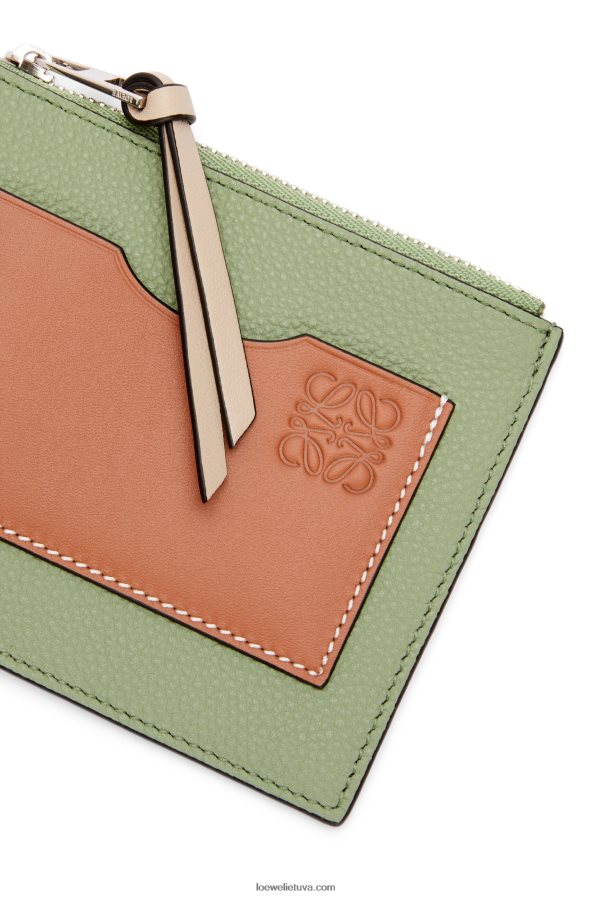 Loewe moterys didelis monetų kortelių laikiklis iš minkštos grūdėtos veršienos rozmarinas / įdegis BZ26XN1354