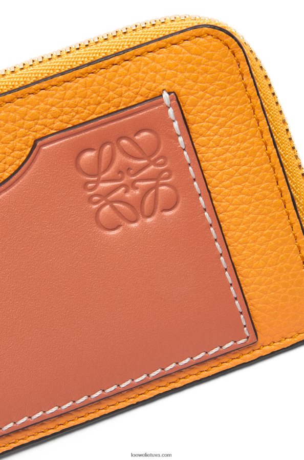 Loewe moterys monetų kortelių laikiklis iš minkštos grūdėtos veršiuko odos mandarinų / koralų rifas BZ26XN1408