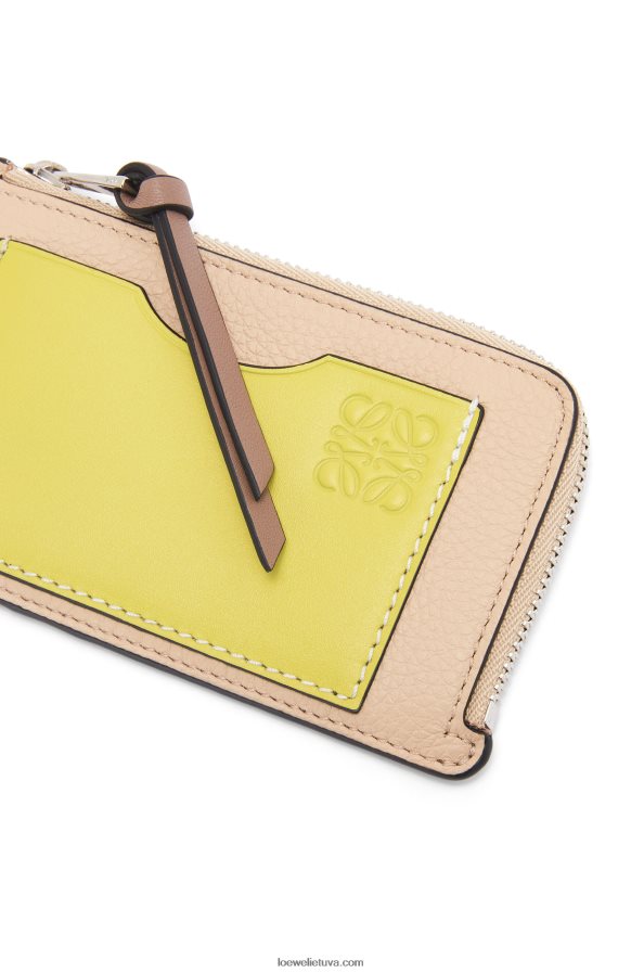 Loewe moterys monetų kortelių laikiklis iš minkštos grūdėtos veršiuko odos nuogas / citronelė BZ26XN1393