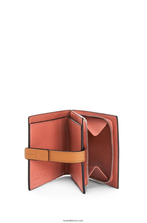 Loewe moterys Kompaktiška piniginė su užtrauktuku iš minkštos blauzdos odos šviesios avižos/medus BZ26XN1222