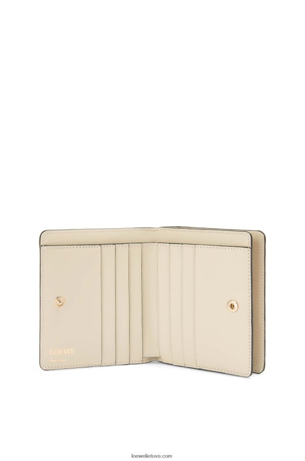 Loewe moterys Pakartotinė kompaktiška piniginė su užtrauktuku iš reljefinės šilkinės veršio odos šviesios avižos BZ26XN1272