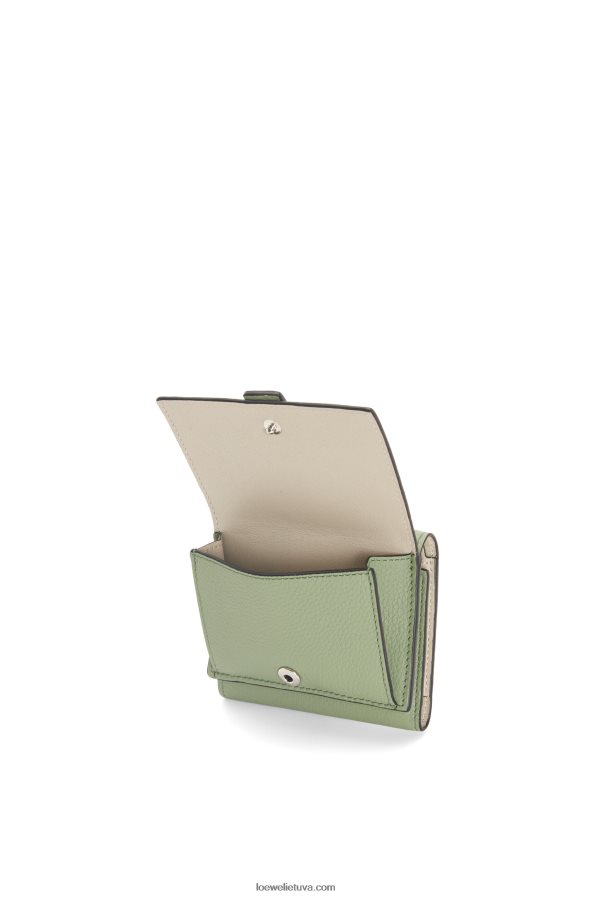 Loewe moterys Trisluoksnė piniginė iš minkštos grūdėtos veršio odos rozmarinas / įdegis BZ26XN1314