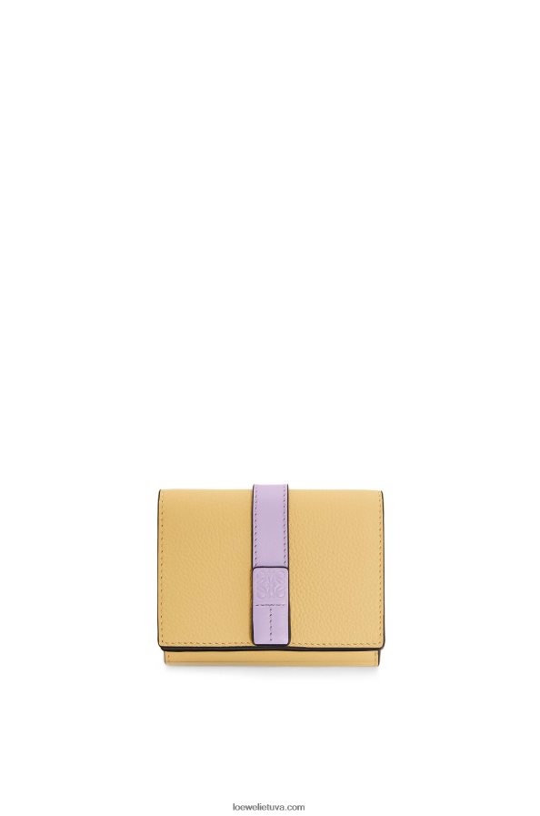 Loewe moterys Trisluoksnė piniginė iš minkštos grūdėtos veršio odos tamsus sviestas / rausvas BZ26XN1266