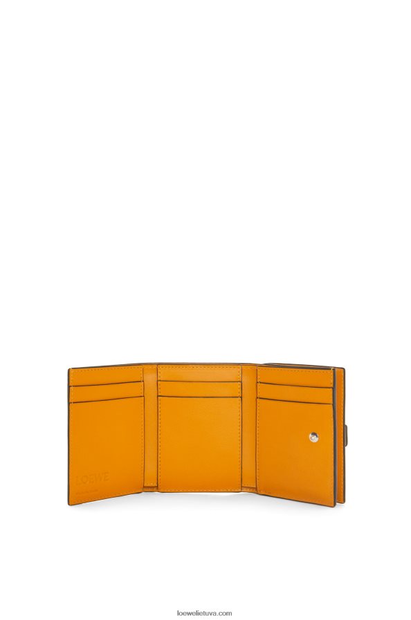 Loewe moterys Trisluoksnė piniginė iš minkštos grūdėtos veršio odos tamsus sviestas / rausvas BZ26XN1266
